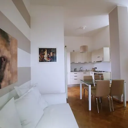 Attico Nelle Torri Di Fiumara Appartamento *