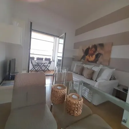 Apartment Attico Nelle Torri Di Fiumara